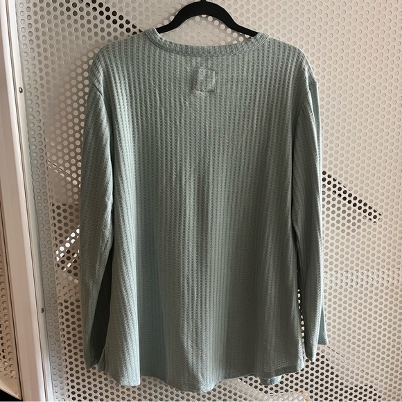 Chaser Waffle Knit Long Sleeve Vee Neck Thermal Top Size XL in Minty Blue NWT - Picture 3 of 12